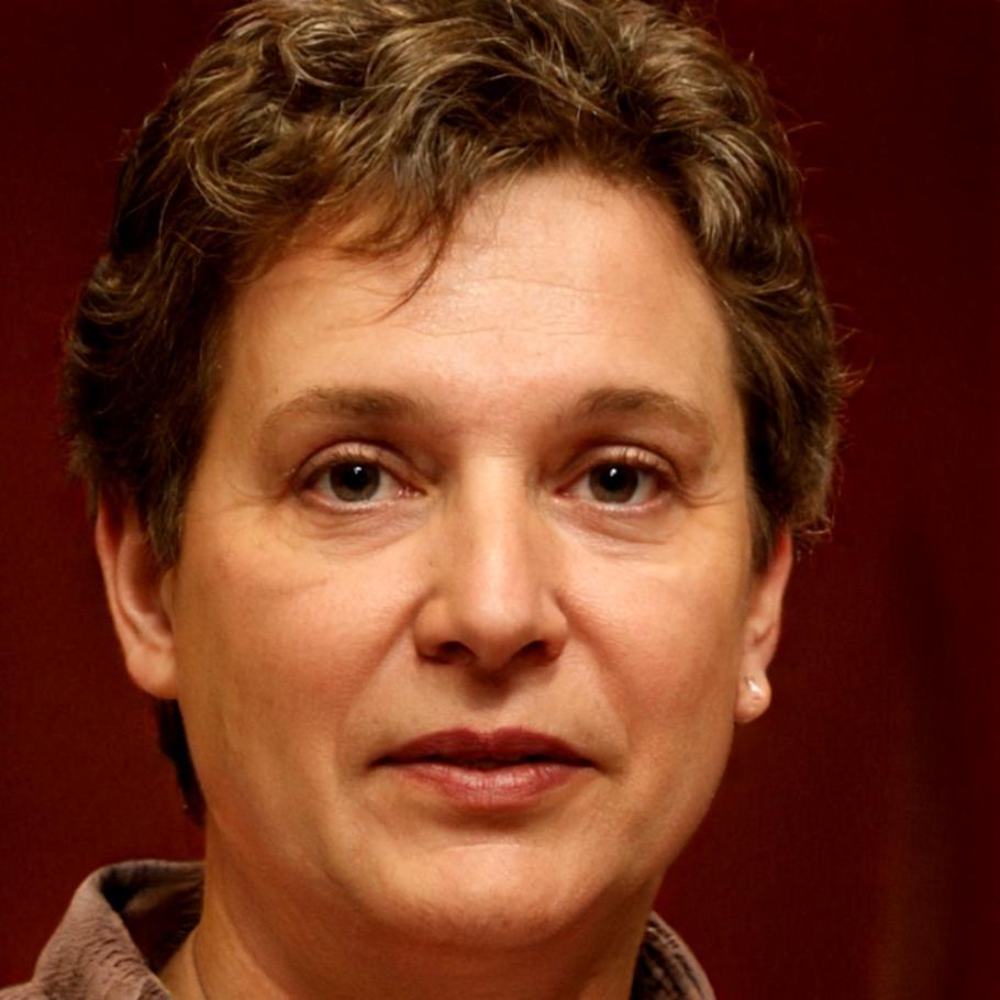 Sarah Williams, investment education expert